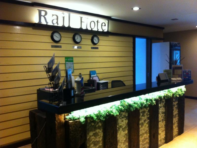 Capital O Rail Hotel Kluang Exterior foto